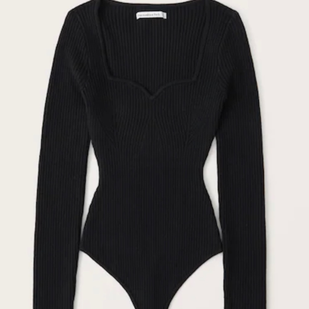 Abercrombie & Fitch Long-Sleeve Sweetheart Sweater Bodysuit Size M